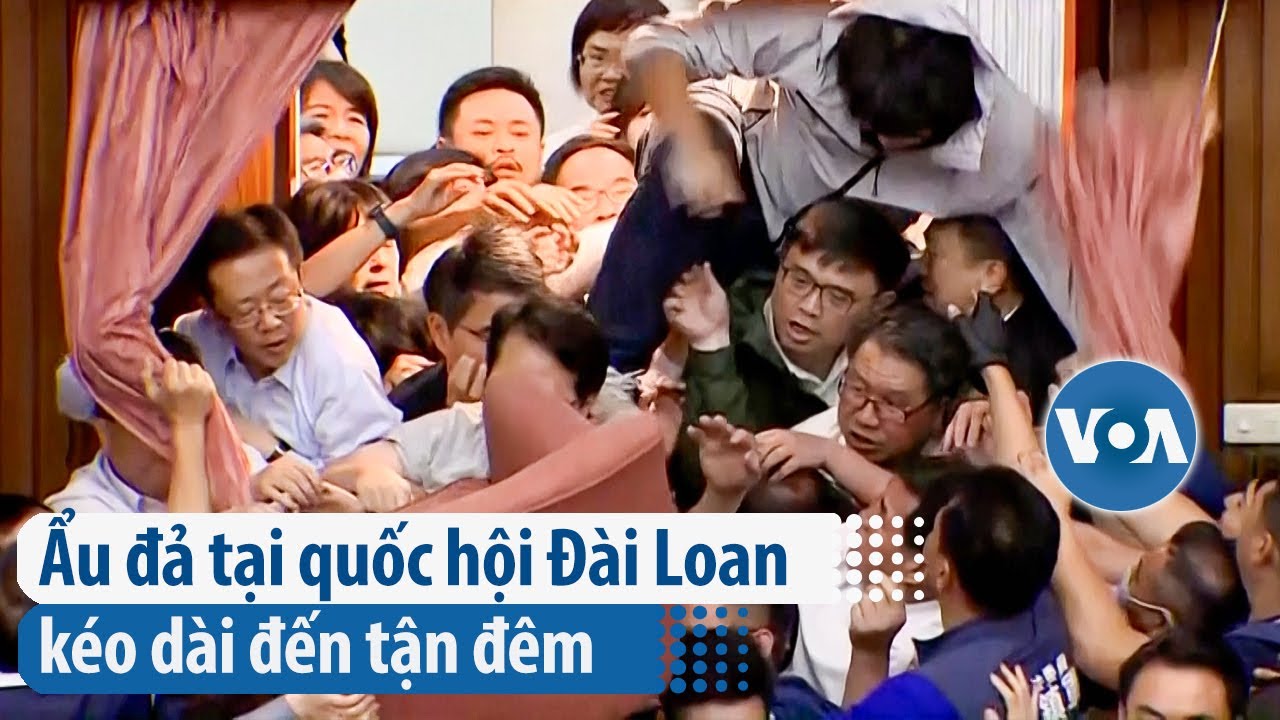 Ẩu đả tại quốc hội Đài Loan kéo dài đến tận đêm | VOA Tiếng Việt