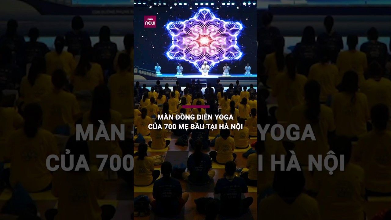 Mãn nhãn với màn trình diễn Yoga của 700 mẹ bầu tại Hà Nội | VTC Now