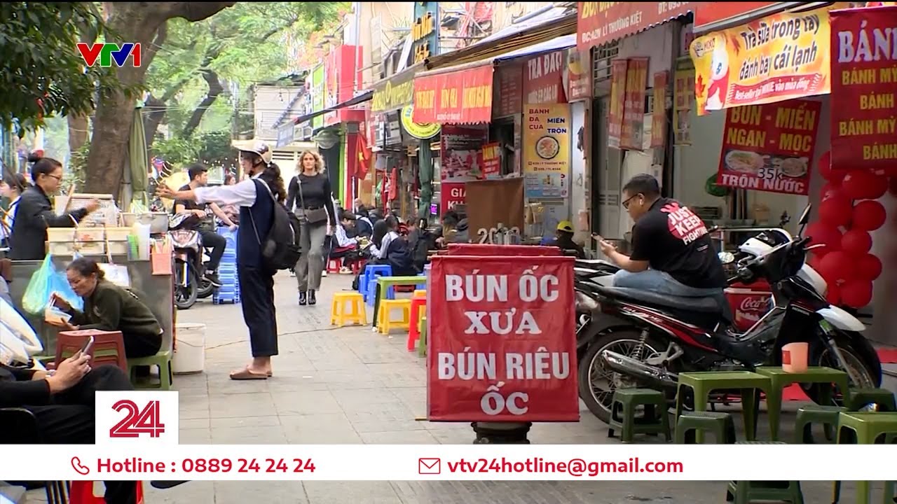 Hà Nội thực hiện cho thuê vỉa hè liệu có khả thi? | VTV24