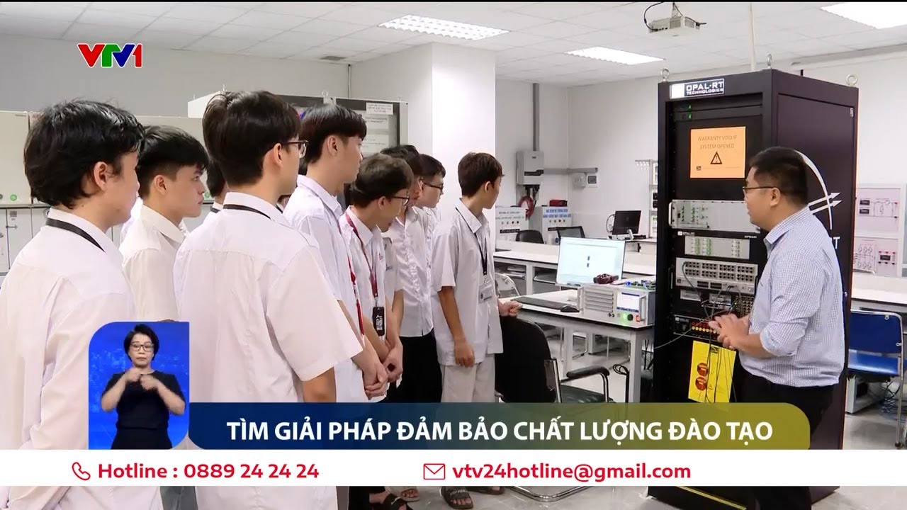 Không tăng học phí, trường đại học làm gì để đảm bảo chất lượng đào tạo? | VTV24