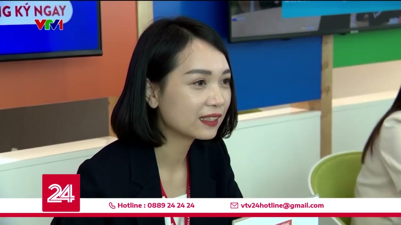 Cung bậc cảm xúc của thí sinh khi biết điểm thi tốt nghiệp THPT | VTV24