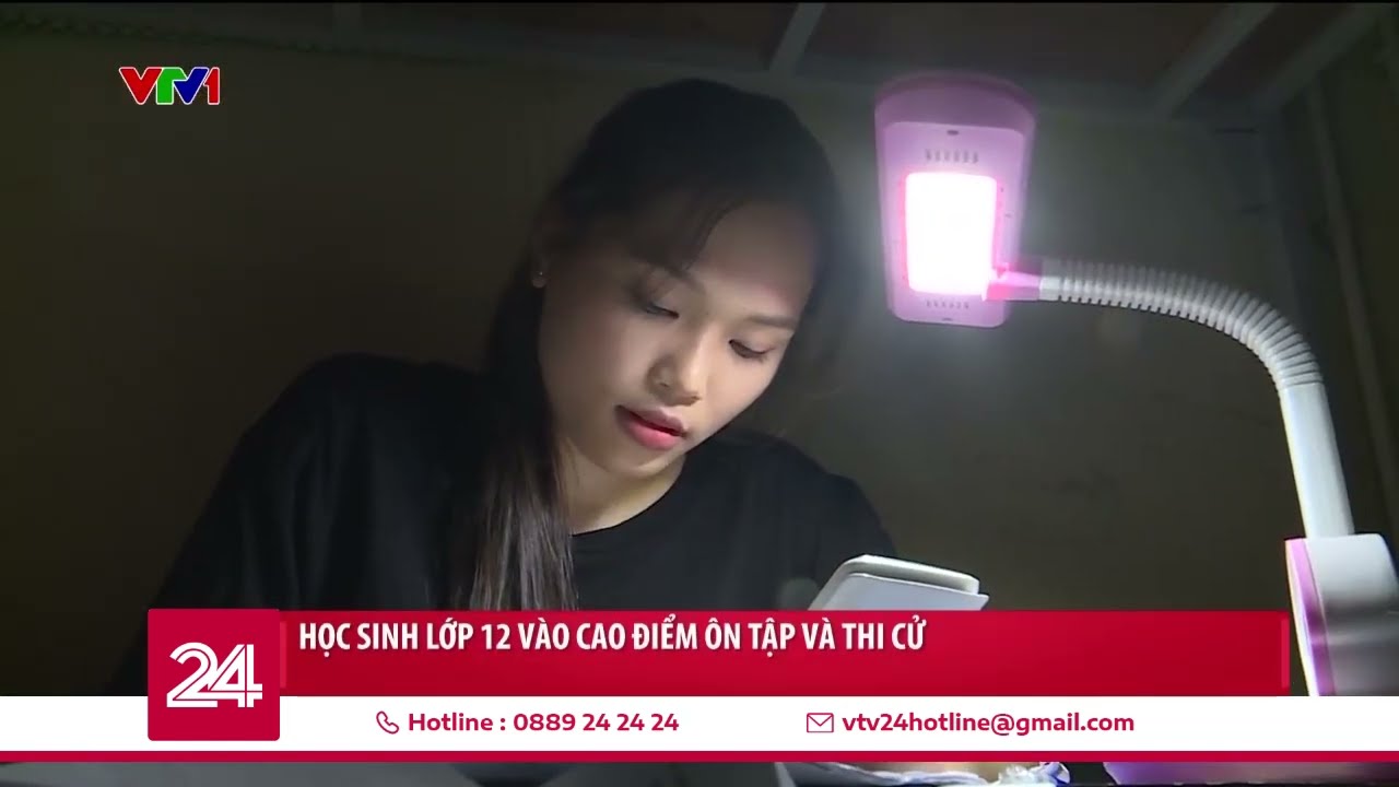 Học sinh lớp 12 vào cao điểm ôn tập và thi cử | VTV24