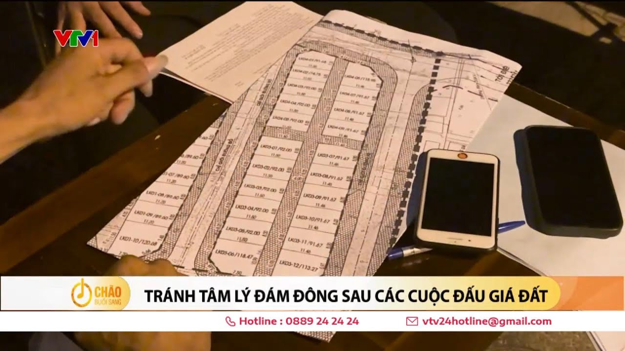 Tránh tâm lý đám đông sau các cuộc đấu giá đất | VTV24