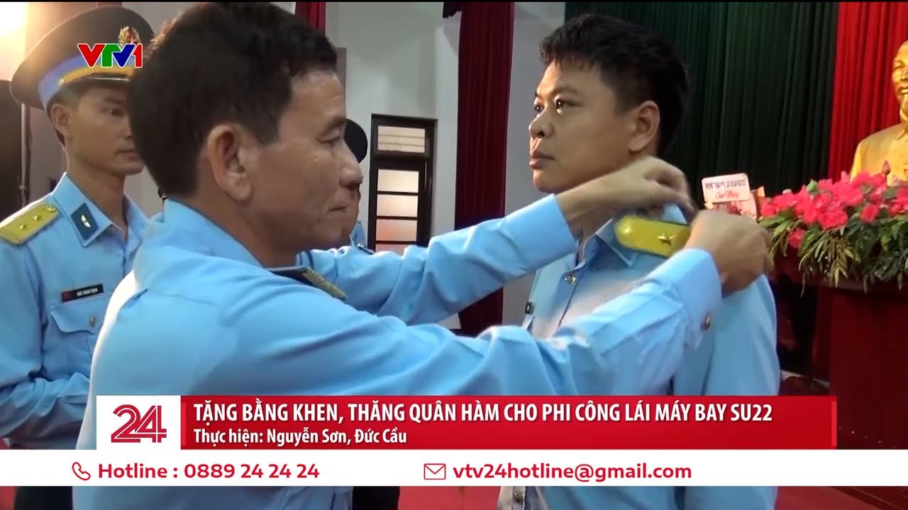 Tặng Bằng khen, thăng quân hàm cho phi công lái máy bay Su22  | VTV24