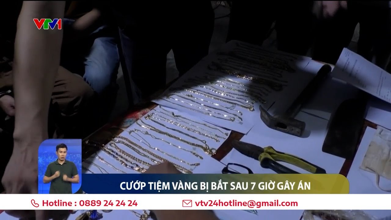 Cướp tiệm vàng bị bắt sau 7 giờ gây án | VTV24