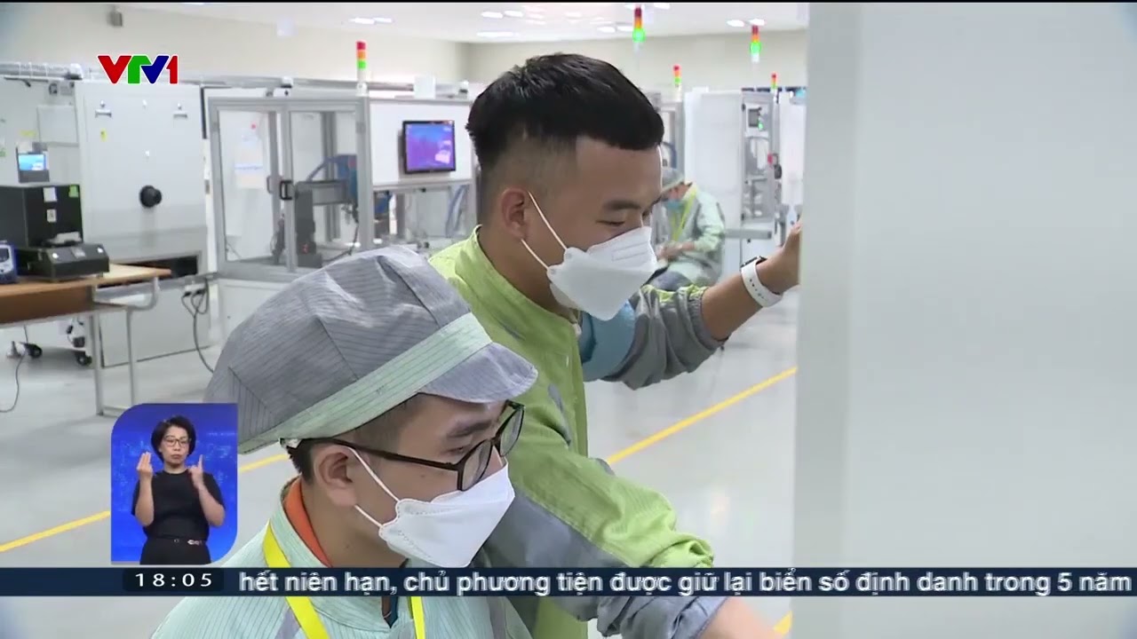 Đỗ đại học nhưng vẫn chọn học nghề | VTV24