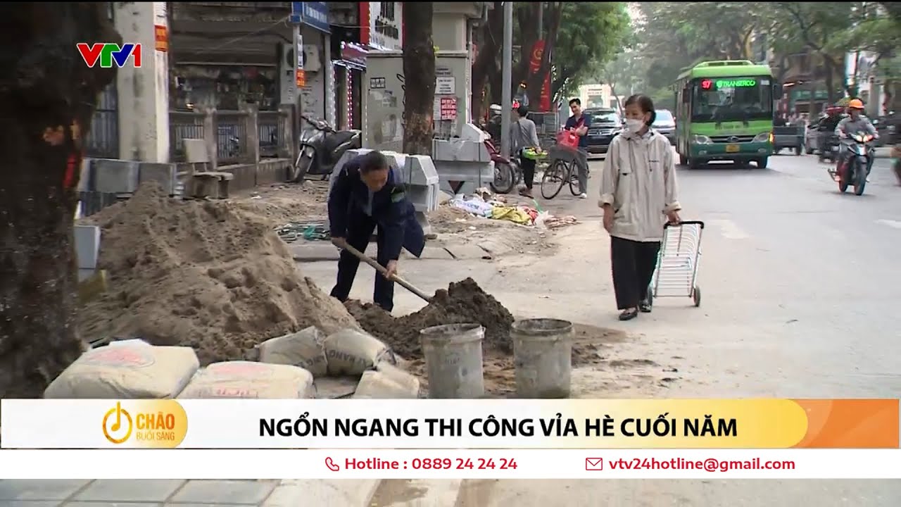 Hà Nội lại tái diễn “mùa đào đường”, người dân đi lại khổ sở  | VTV24