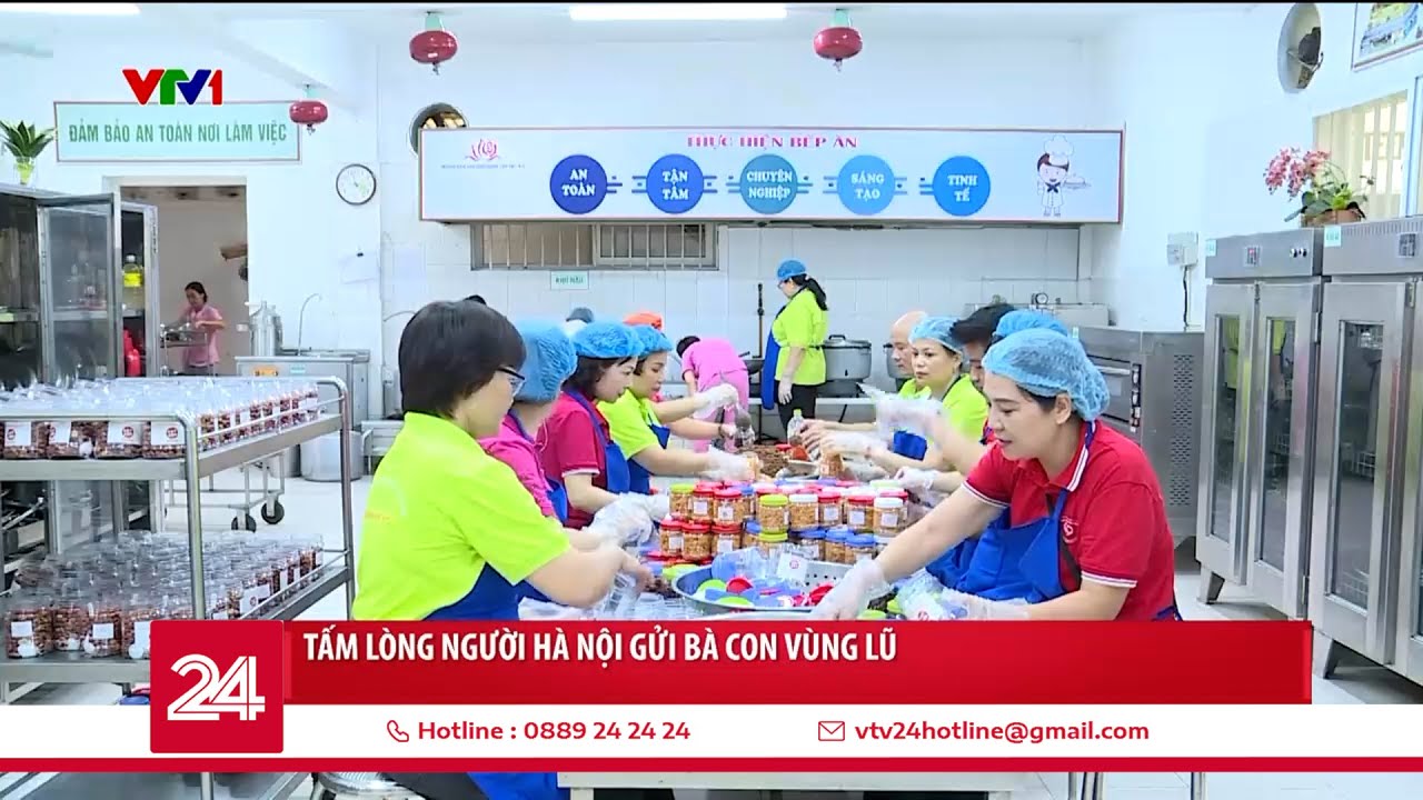 Tấm lòng người Hà Nội gửi bà con vùng lũ | VTV24