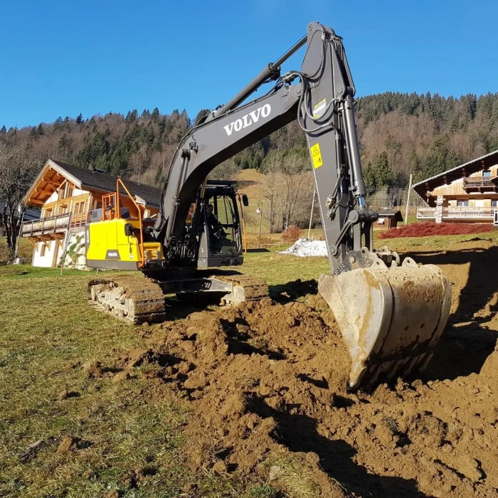 pelle sur chenille VOlVO EC220EL