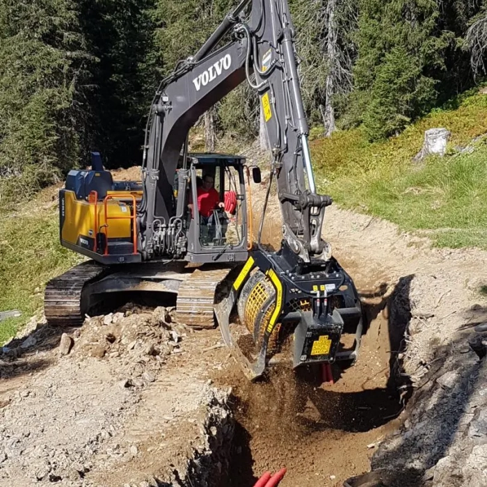 pelle sur chenille Volvo EC160EL