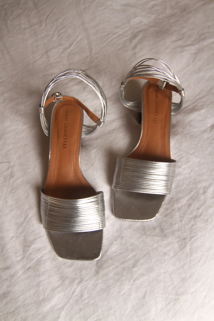 VITTA SANDAL in Silver