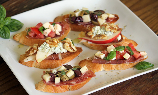 Bruschetta 600x360.jpg