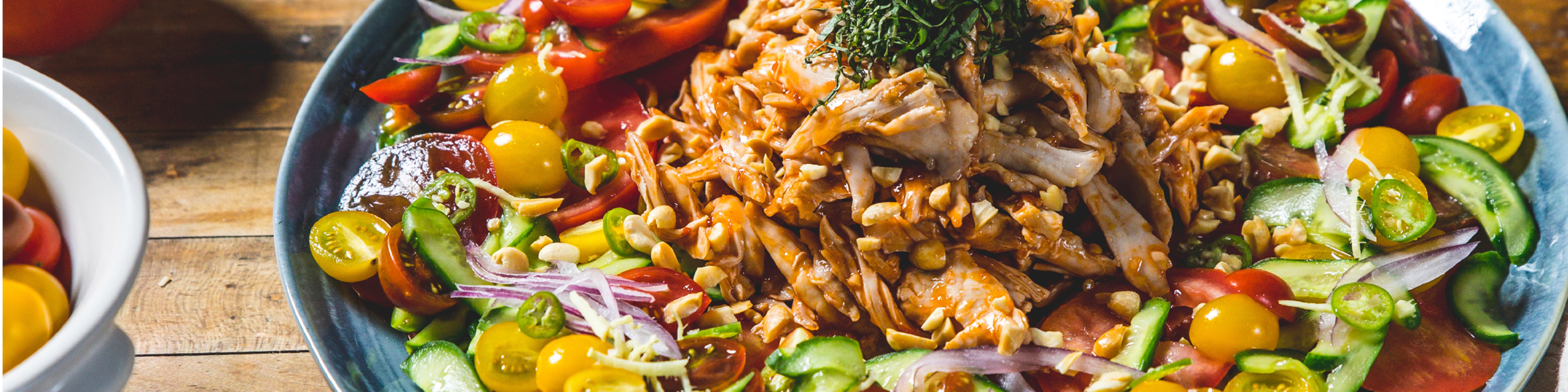 Pulled Chicken & Spicy Tomato Salad