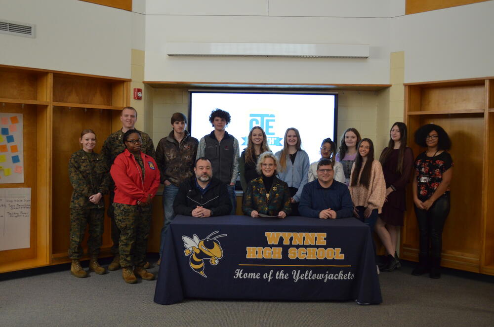 Mayor Hobbs with Students and Teachers