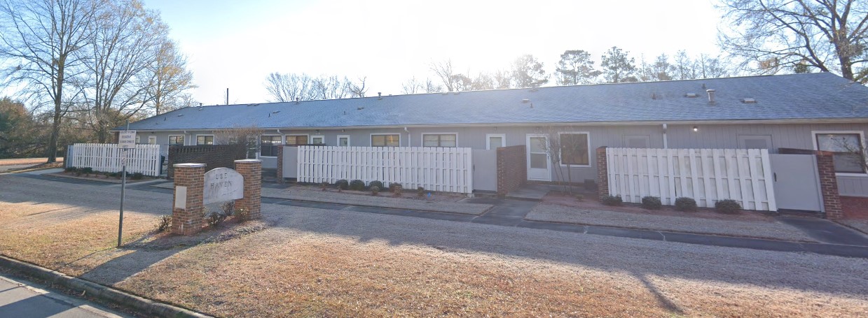 The front of Lee Haven Community Center in Conway.