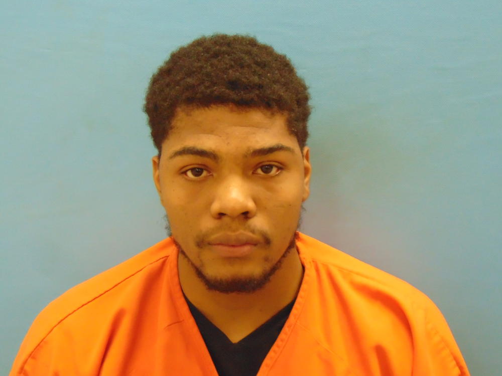 face photo of Dequentin Greer