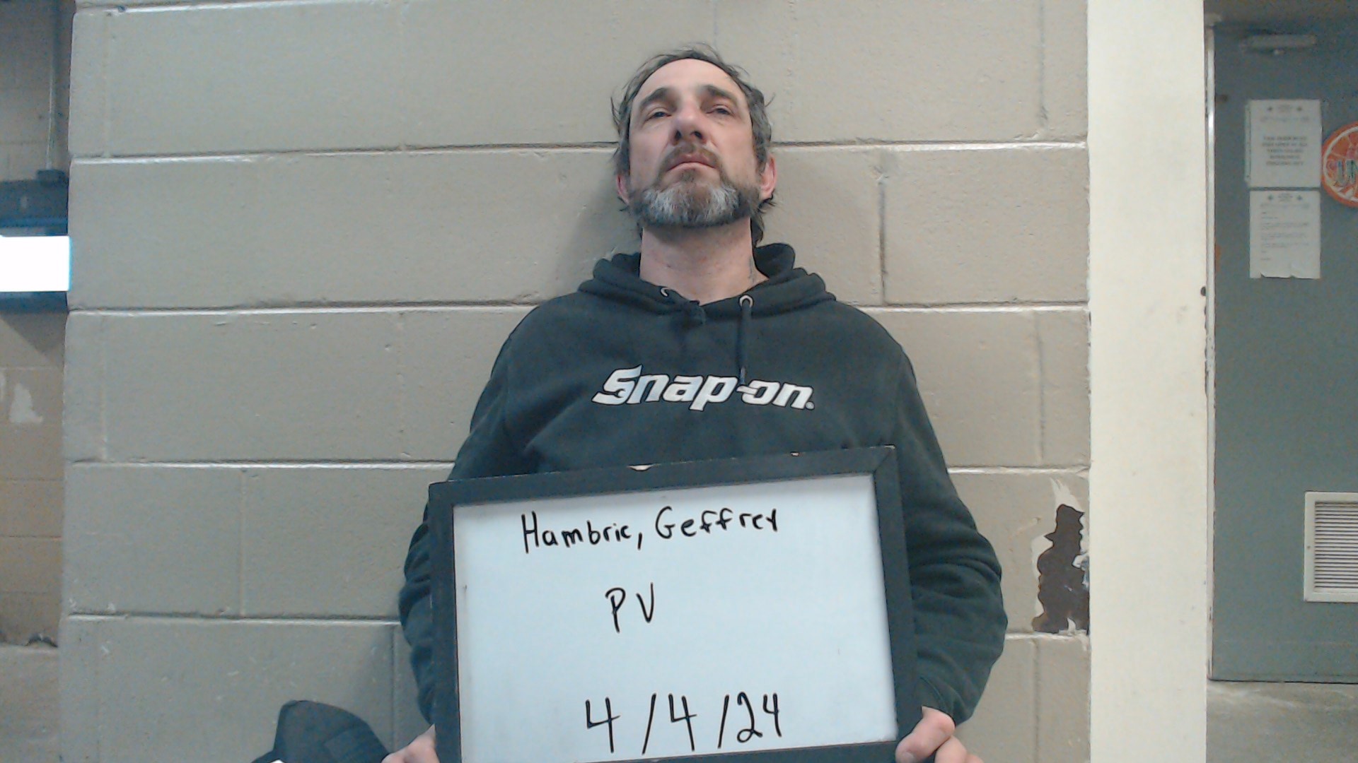 Mugshot of HAMBRIC, GEOFFREY M