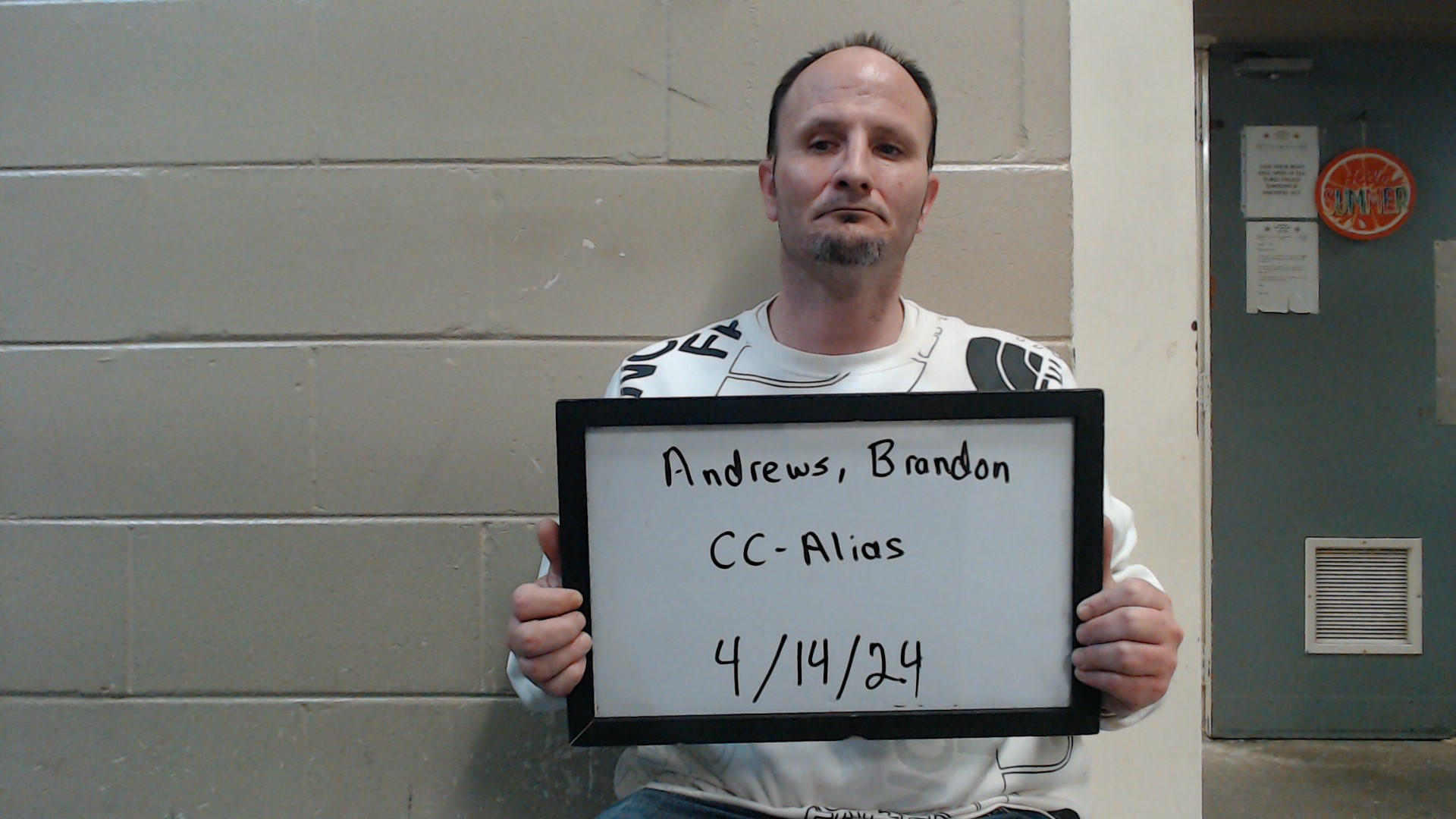 Mugshot of ANDREWS, BRANDON R