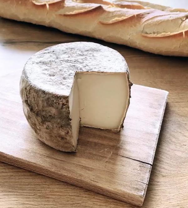 Tommette au lait cru de brebis