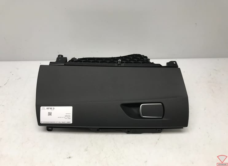 Koop Dashboardkastje | Handschoenenkastje bij Otosan Automotive B.V.