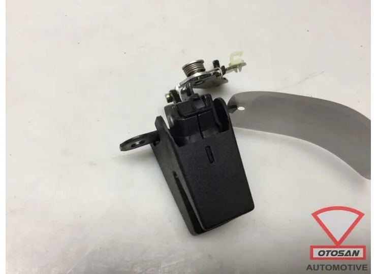 Koop Slotmechaniek | Portier bij Otosan Automotive B.V.