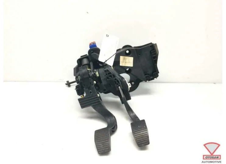 Koop Gaspedaal bij Otosan Automotive B.V.
