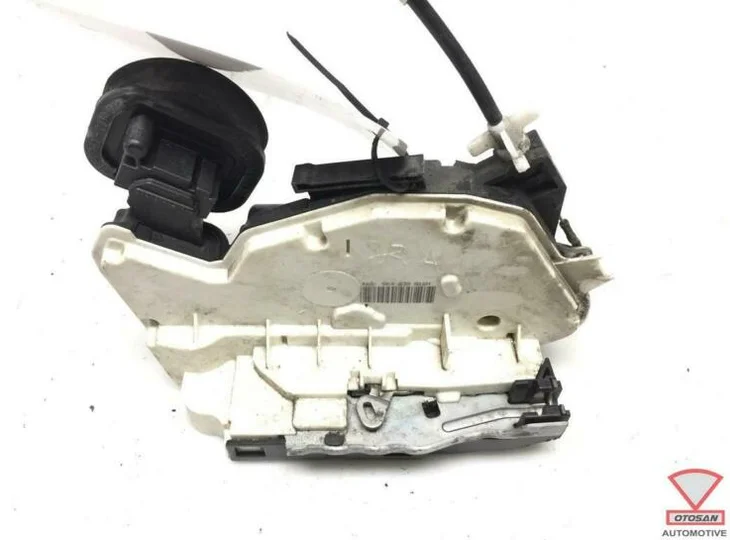 Koop Slotmechaniek | Portier bij Otosan Automotive B.V.