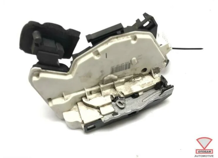 Koop Slotmechaniek | Portier bij Otosan Automotive B.V.