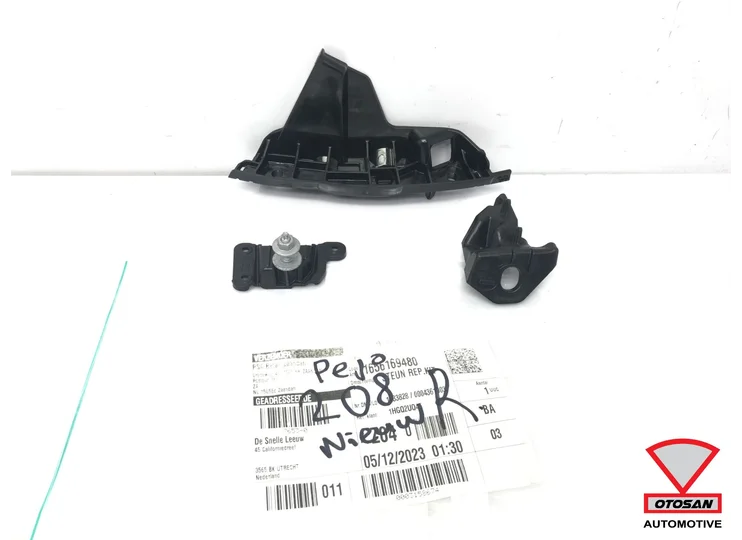 Koop Koplamp | Enkel bij Otosan Automotive B.V.