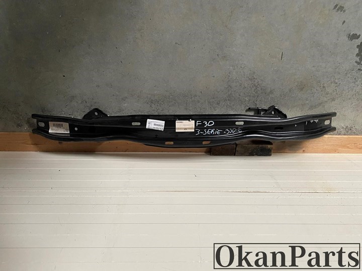 BMW 3-Serie 330e F30 achter bumperbalk image 1