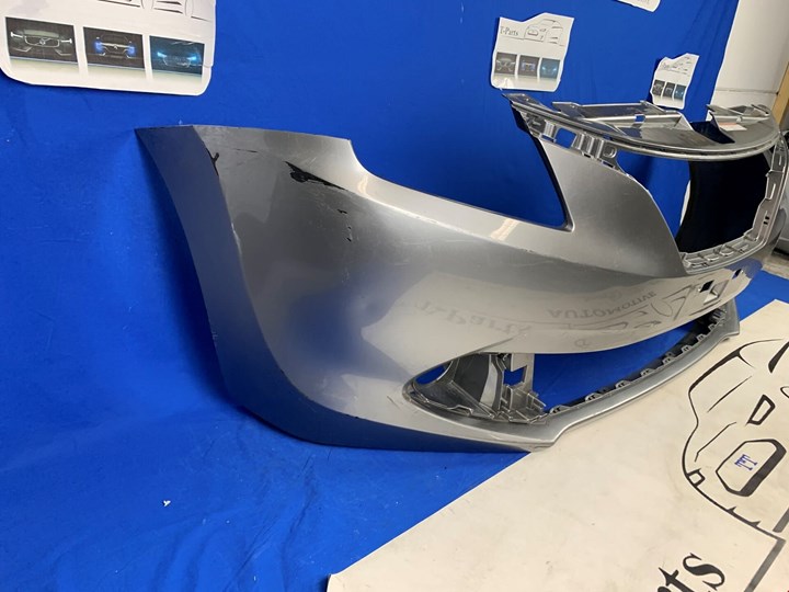 Koop Voorbumper bij T-Parts