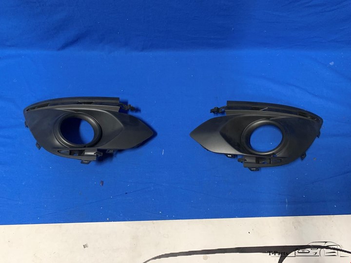 Koop Afdekplaat mistlamp bij T-Parts