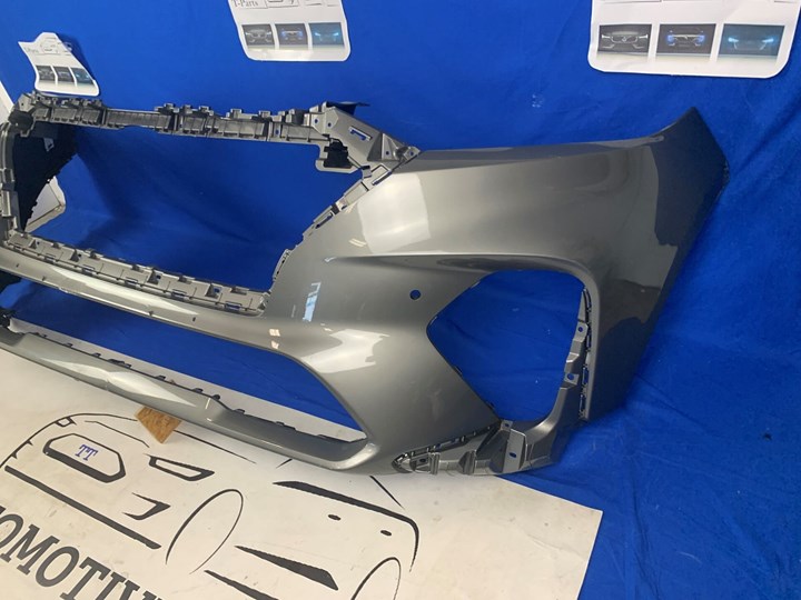 Koop Voorbumper bij T-Parts
