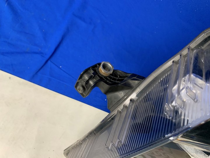 Koop Koplamp | Enkel bij T-Parts