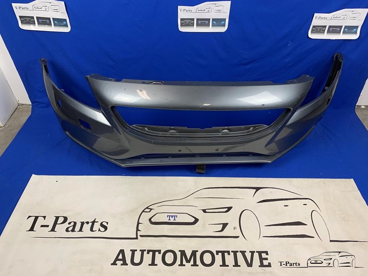 Volvo v40 voorbumper 2012+ image 1