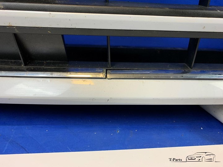 Koop Voorbumper bij T-Parts