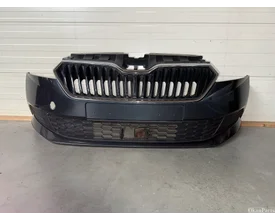 Skoda Fabia III Facelift voorbumper 6V0807221F image 1
