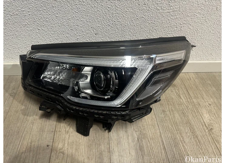 Koop Koplamp | Enkel bij OkanParts