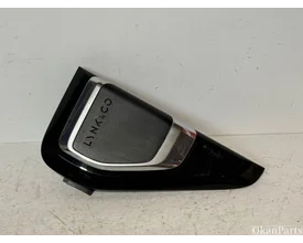 Lynk & Co Laad klep 8889072607 image 1