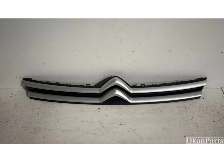 Koop Grille bij OkanParts