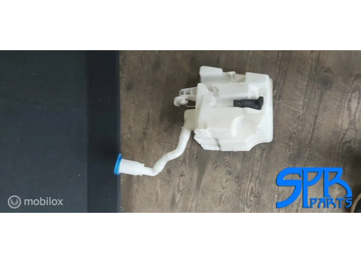 Koop Ruitensproeier reservoir | Sproeiertank bij SPR Parts