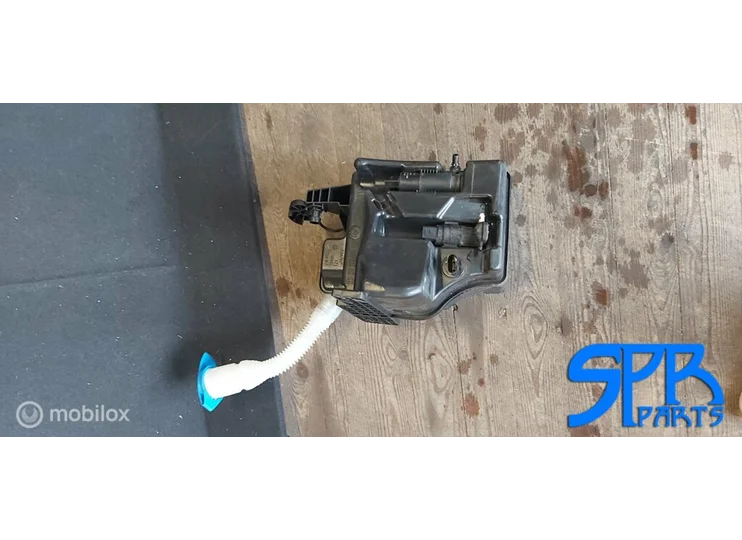 Koop Ruitensproeier reservoir | Sproeiertank bij SPR Parts