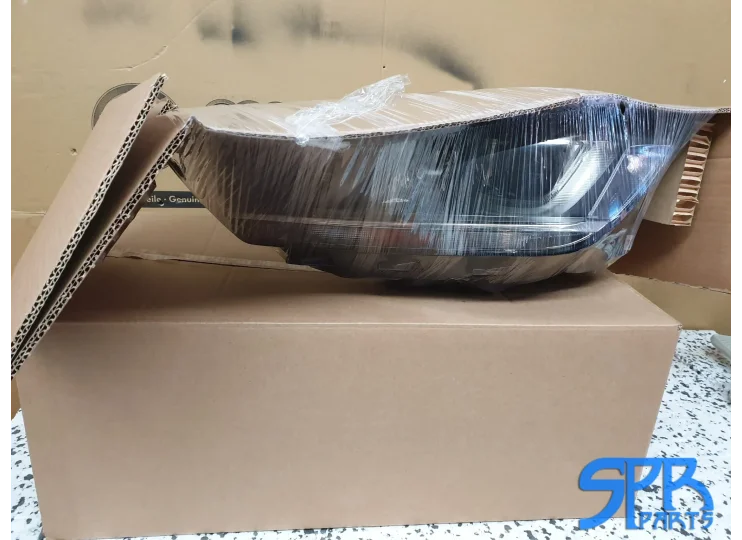 Koop Koplamp | Enkel bij SPR Parts