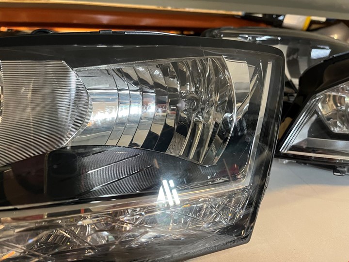 Koop Koplamp | Enkel bij KCarparts