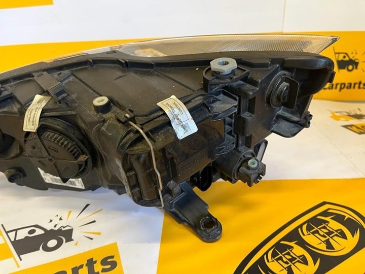 Koop Koplamp | Enkel bij KCarparts