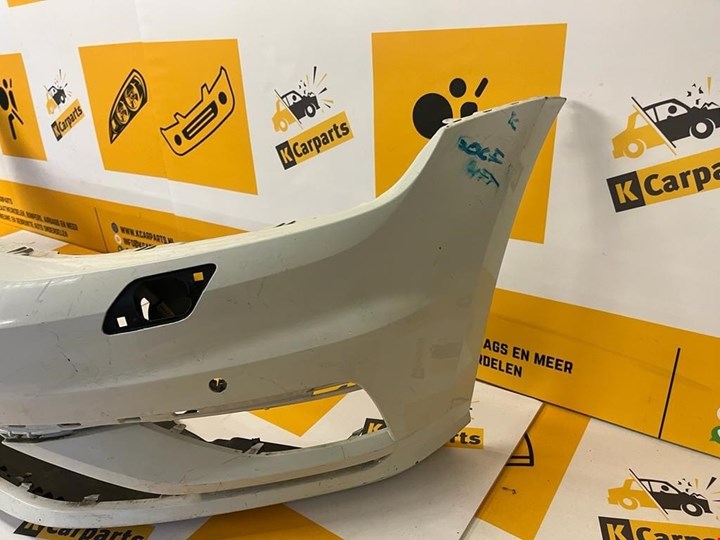 Koop Voorbumper bij KCarparts