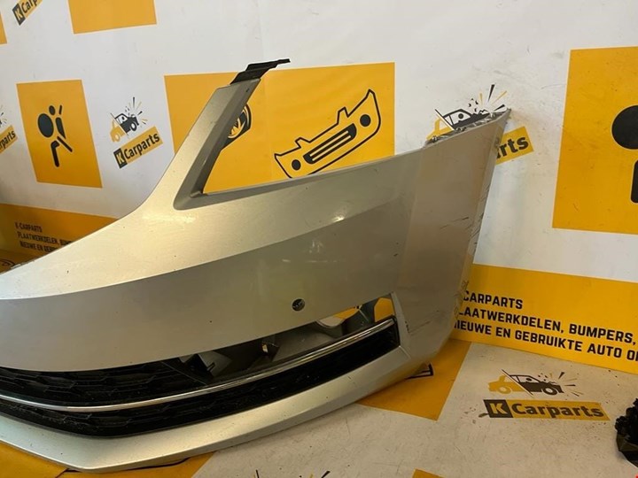 Koop Voorbumper bij KCarparts