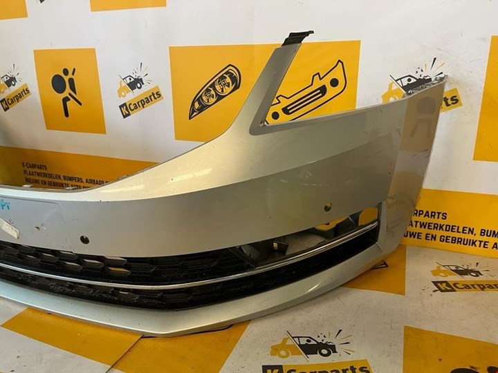 Koop Voorbumper bij KCarparts