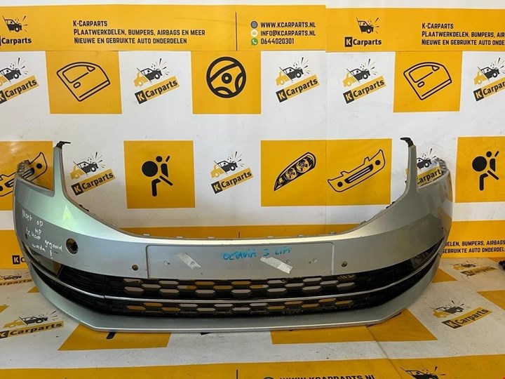 Voorbumper Skoda Octavia Facelift 5E PDC origineel bumper 5E0807221N image 1