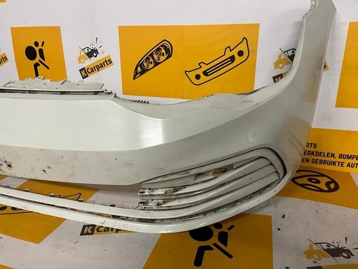 Koop Voorbumper bij KCarparts